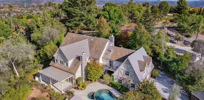 5 Rolling View Ln, Fallbrook