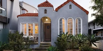 1113 W Balboa Blvd, Newport Beach
