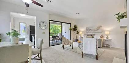 10692 Dabney Dr Unit 102, Mira Mesa