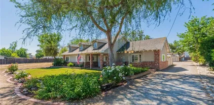 2878 2nd St, Norco