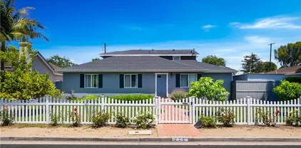 228 Del Mar Ave, Costa Mesa