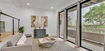 2 Encore Ct Unit 248, Newport Beach