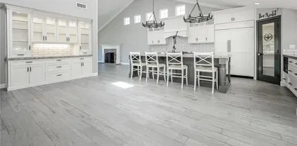 777 Oak Knoll St, Brea