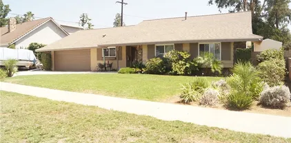 840 Apache Trl, Riverside