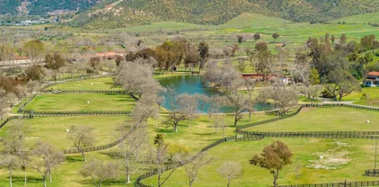 6050 W Lilac Rd, Bonsall