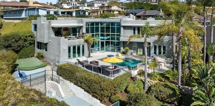5490 Rutgers Rd, La Jolla