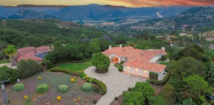 2377 Vern Dr, Fallbrook