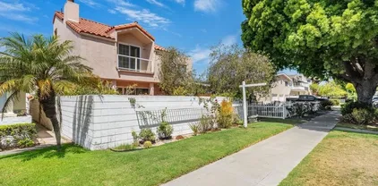 962 E Ave Unit C, Coronado