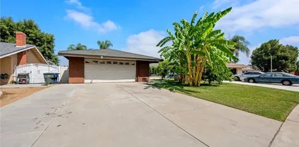 6951 New York Dr, Riverside
