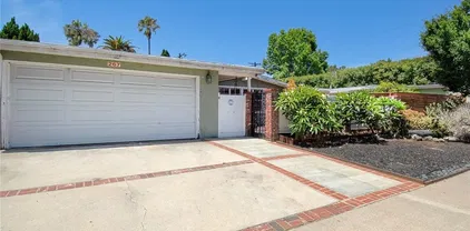 267 E 16th St, Costa Mesa