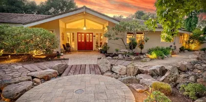 1285 Hidden Oaks Trl, Vista