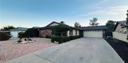 13925 Burning Tree Dr, Victorville