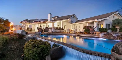 40075 Avenida La Cresta, Murrieta