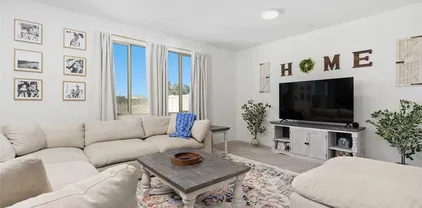 4872 Goldfinch St, Hemet