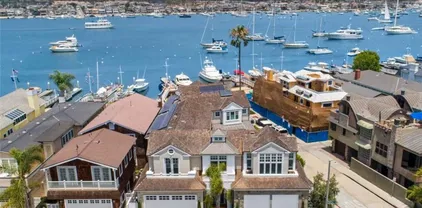 1324 E Balboa Blvd, Newport Beach