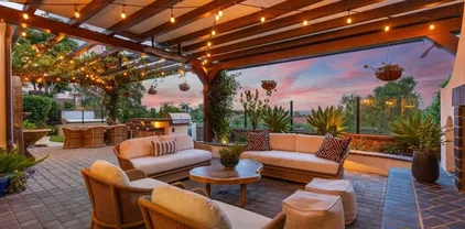 7691 Circulo Sequoia, Carlsbad