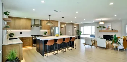 2737 Lorenzo Ave, Costa Mesa