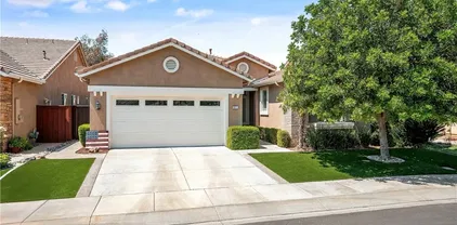 671 Zaharias Cir, Hemet