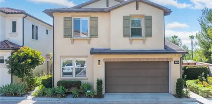 16 Sage, Lake Forest