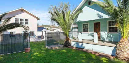 10354 Prospect Ave, Santee