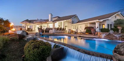 40075 Avenida La Cresta, Murrieta