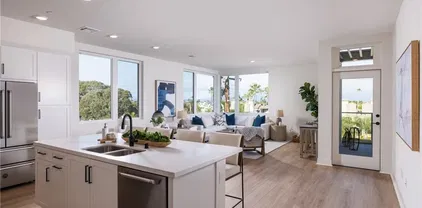 414 Main St Unit 420, Huntington Beach