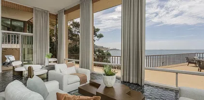 1920 Spindrift Dr, La Jolla
