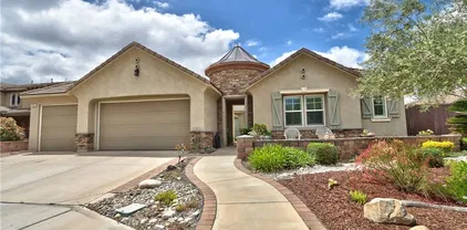 1931 James Gaynor St, Fallbrook