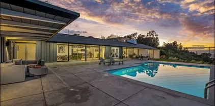 4139 S Cloverdale Ave, Los Angeles