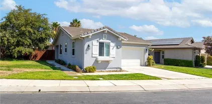 8760 Mann Ln, Hemet