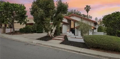 27941 Via Estancia, San Juan Capistrano