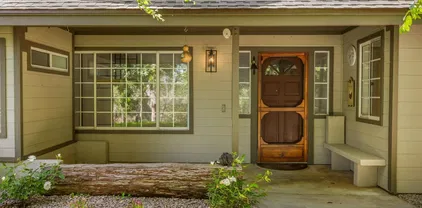 2029 Winterwarm Dr, Fallbrook