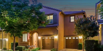 216 Oberlander Way, Fallbrook