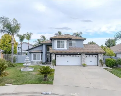 39672 Maple Leaf Ct, Murrieta