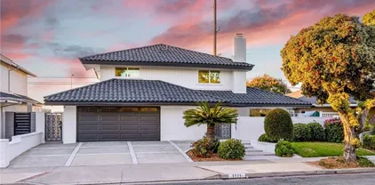 9171 Regatta Dr, Huntington Beach