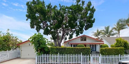 555 Through St, Laguna Beach