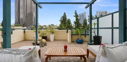 510 1st Ave Unit 302, Downtown