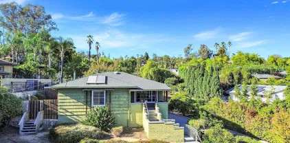 10744 Anaheim Dr, La Mesa