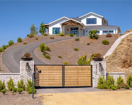 38721 Calle De Toros, Temecula