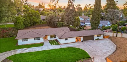 3209 Lake Knoll Dr N, Fullerton