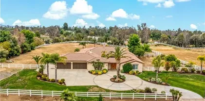 39415 Calle Anita, Temecula