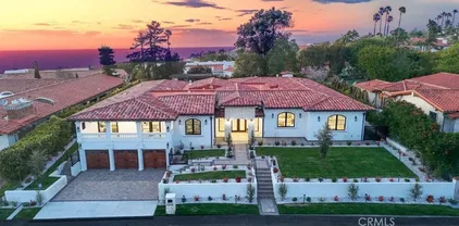 6888 Alta Vista Dr, Rancho Palos Verdes