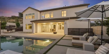 2984 Hayloft Pl, Escondido