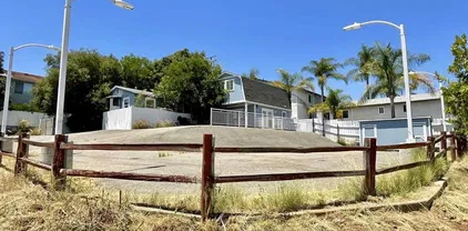 205 W Mission, Fallbrook