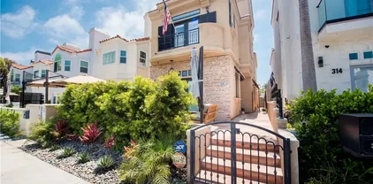 316 6th St, Huntington Beach