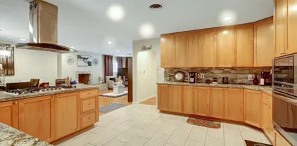 4284 Panorama Dr, La Mesa
