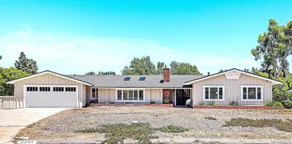 4555 Hillview Dr, La Mesa