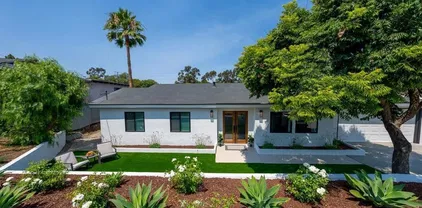 6270 Meadowcrest Dr, La Mesa