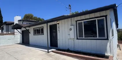 2541 Roseview Pl, East San Diego