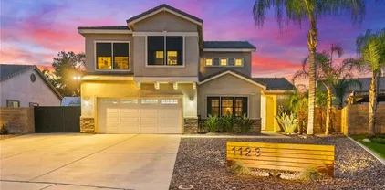 1123 Ticonderoga Ln, Hemet